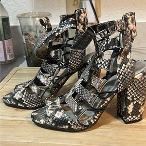 Gianni Bini Heels Size 6